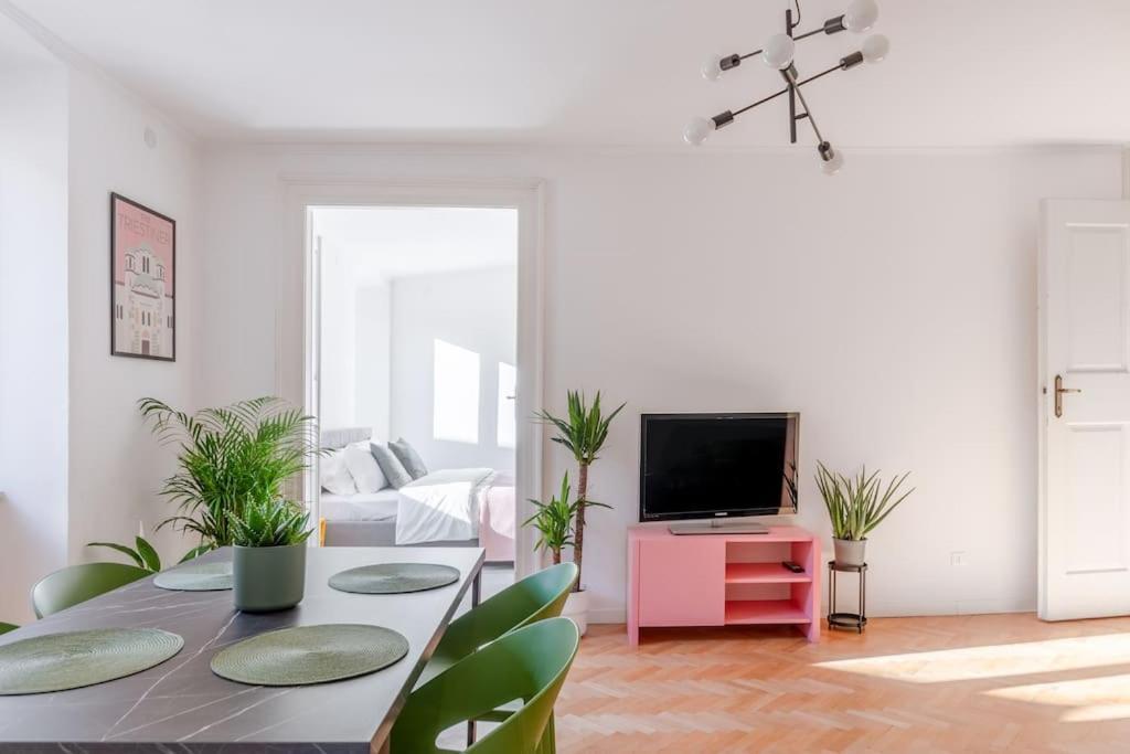Stylish Apartment - Casa Leone - Center Trieste Exterior foto